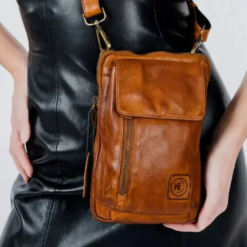 簡約皮革腰包（元旦主題）