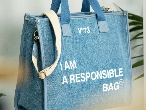 Everyday Zip Tote